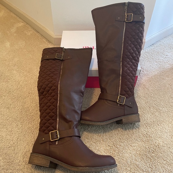 New Women Wide Calf, Knee-high, Quilted Tall Boots sz 10 - Picture 3 of 7